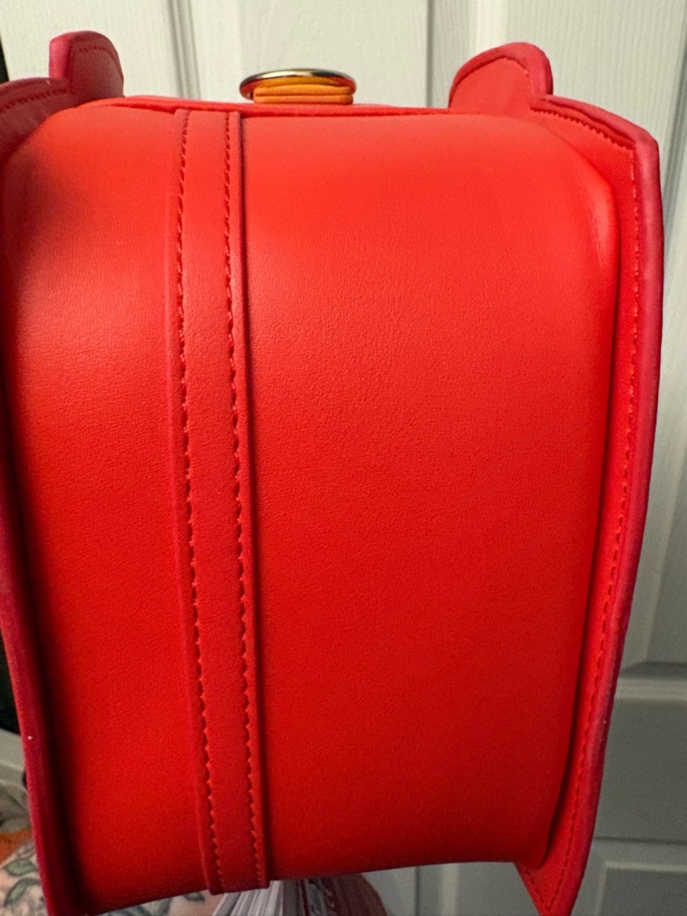 Loungefly Red and Black View-Master Novelty Crossbody Bag - Picture 3 of 4
